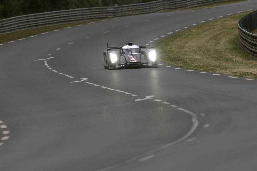  Audi R18 TDI Ultra Le Mans 24hr 2011 года  (фото 57 из 108)